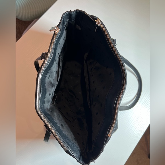 Used - Picture 4 of 8